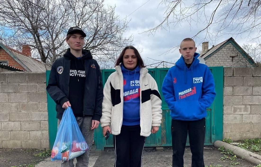Активисты Снежного участвуют в общественной жизни муниципалитета.