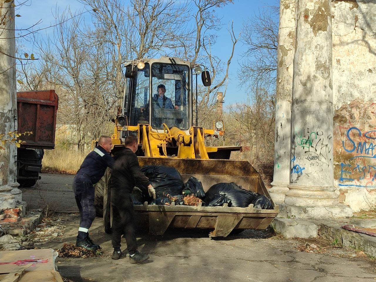 Начаты работы по благоустройству.