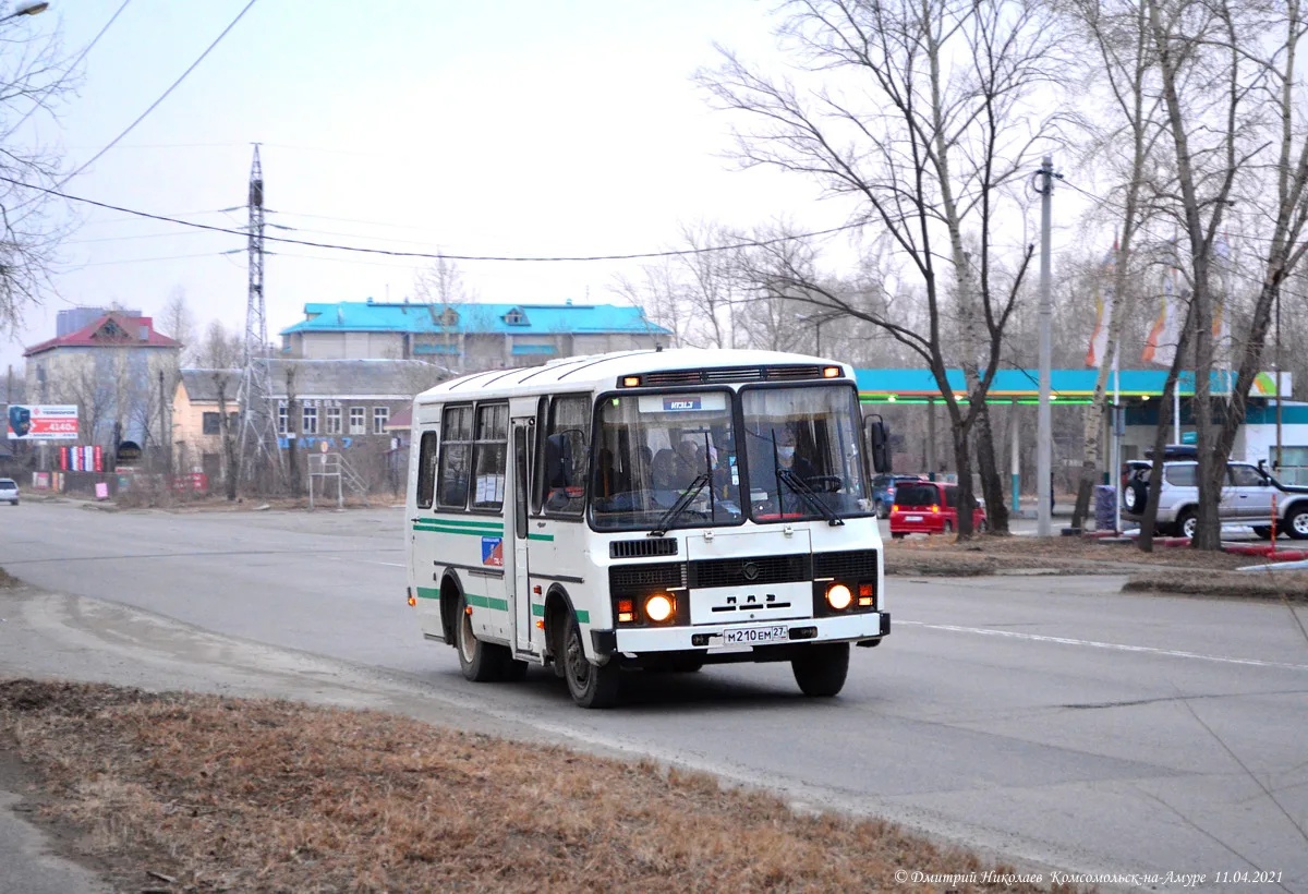 Движение транспорта в поминальные дни.