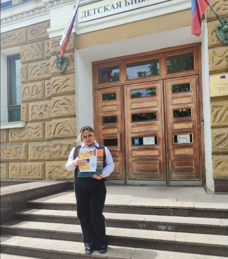 Школьница Снежного стала победителем Республиканского конкурса рисунка «Нам этот мир завещано беречь».