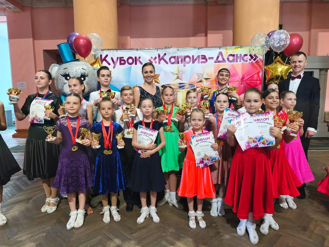 Юные танцоры Снежного поучаствовали в фестивале «Кубок Каприз-Данс».