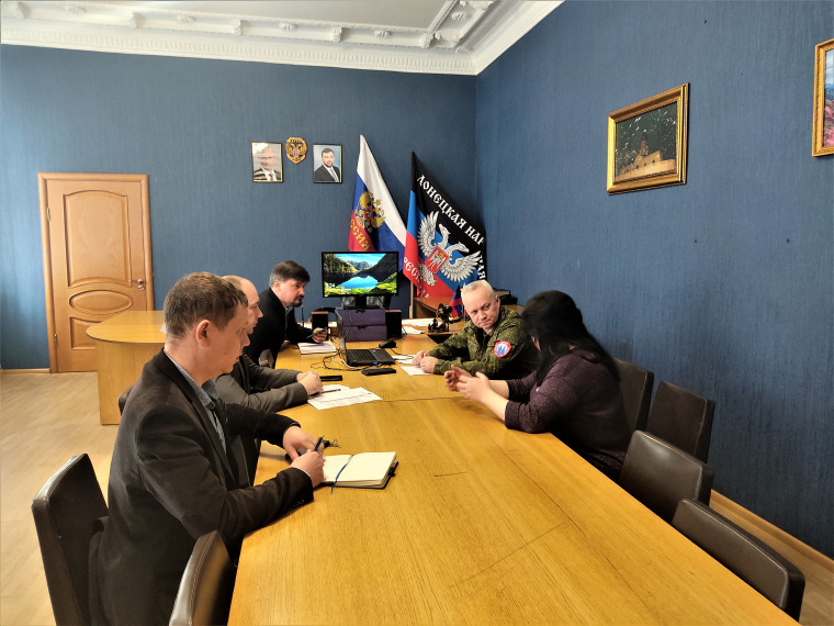 Совещание по вопросам общественной деятельности. Совещание по вопросам общественной деятельности.