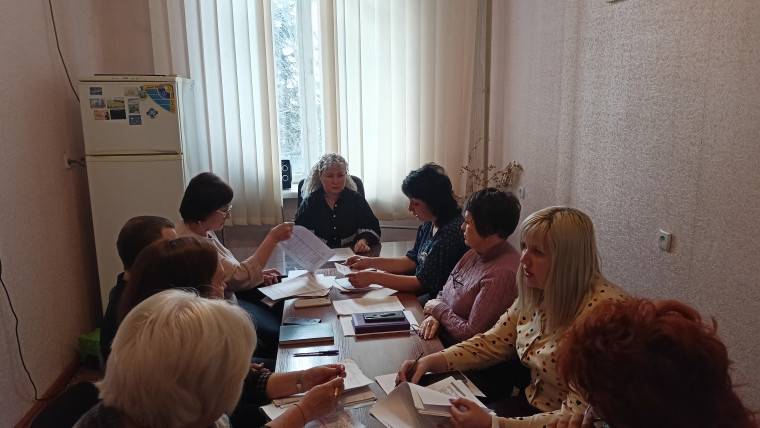 Проведено рабочее совещание. Проведено рабочее совещание.