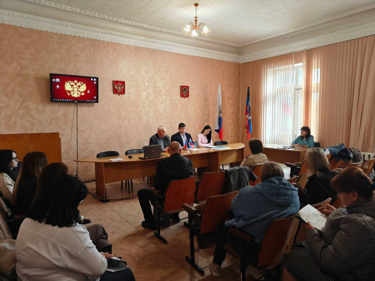 Реализация партпроекта Единой России "Выбирай своё" в Снежном . Реализация партпроекта Единой России "Выбирай своё" в Снежном .