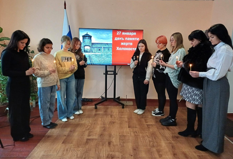 В учреждениях культуры Снежного прошли мероприятия памяти жертв Холокоста. В учреждениях культуры Снежного прошли мероприятия памяти жертв Холокоста.