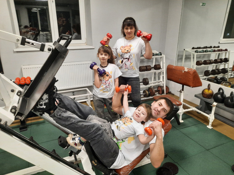 Справились с заданием февраля «Семья Za спорт». Справились с заданием февраля «Семья Za спорт».