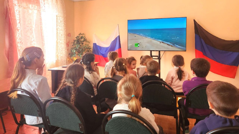 В Снежном состоялись мероприятия в рамках проекта «Ура! Каникулы!». В Снежном состоялись мероприятия в рамках проекта «Ура! Каникулы!».